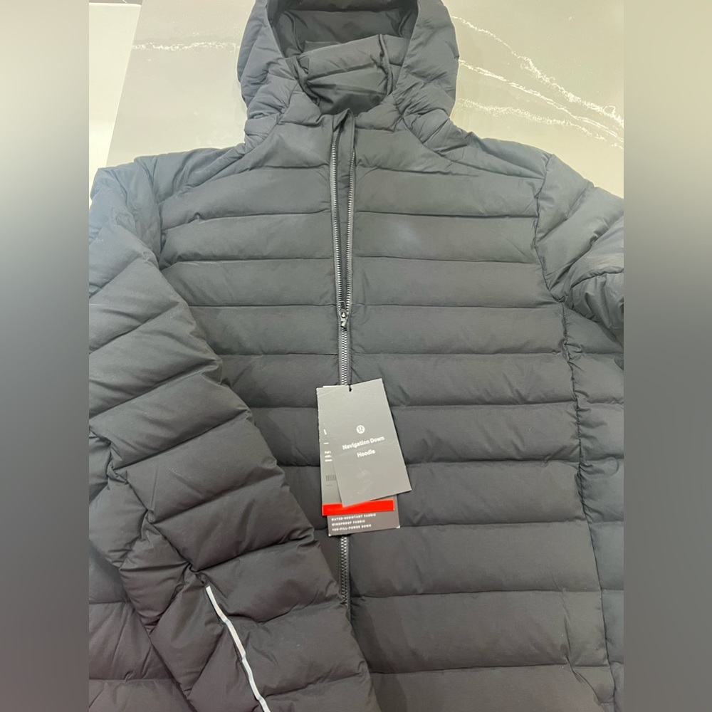 Lululemon Navigation Down Hoodie  medium NWT!